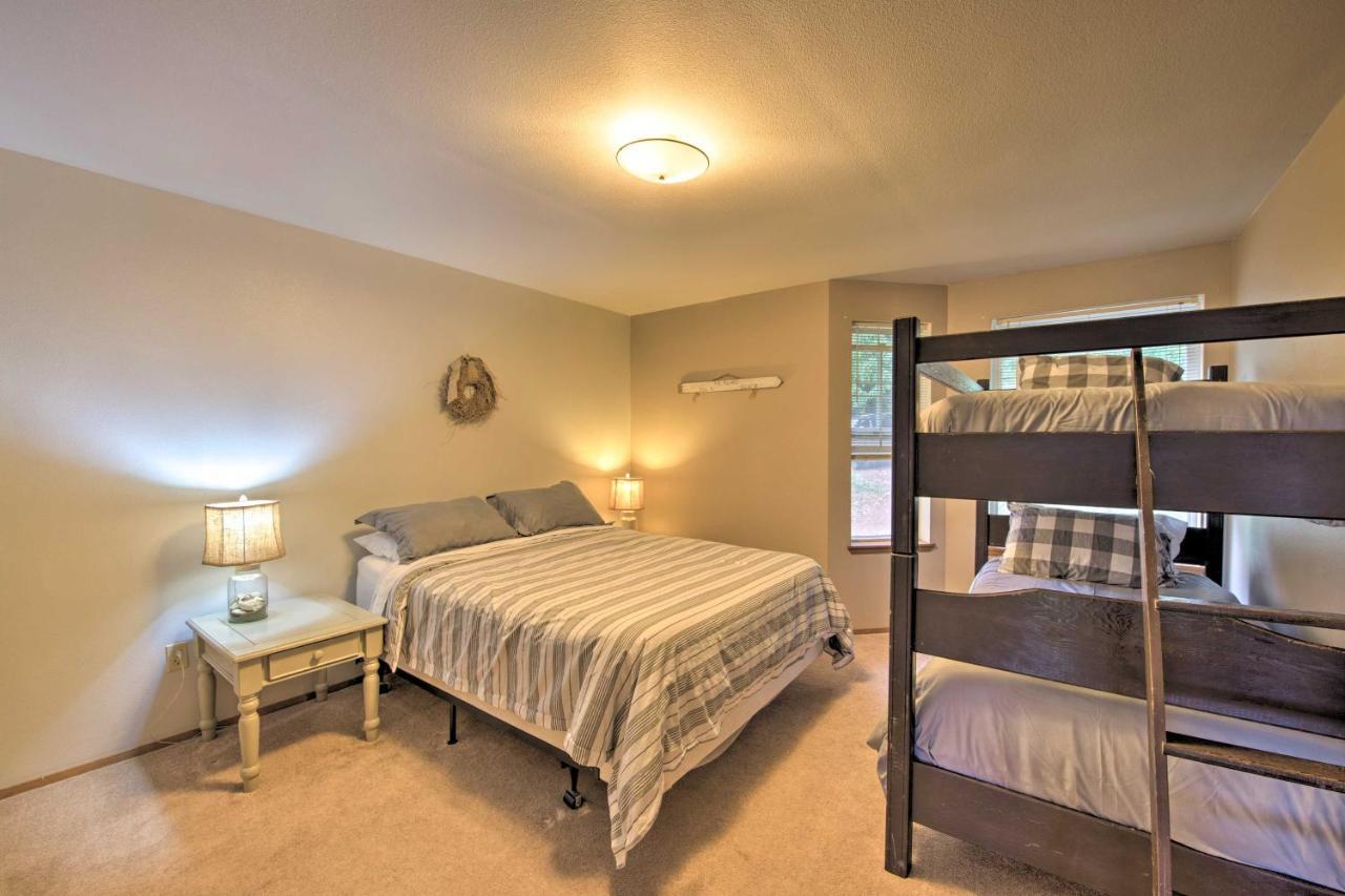 Warm Beach Hideaway With Private Beach! Stanwood Exterior foto